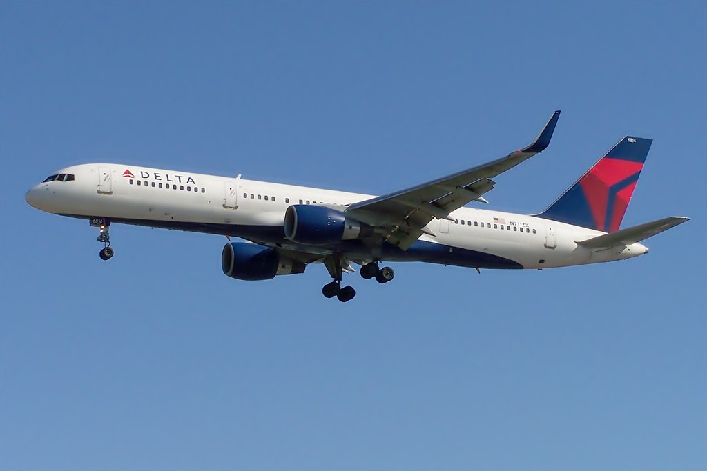 Photo of Delta Airlines N711ZX, Boeing 757-200