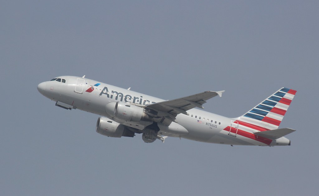 Photo of American Airlines N756US, Airbus A319