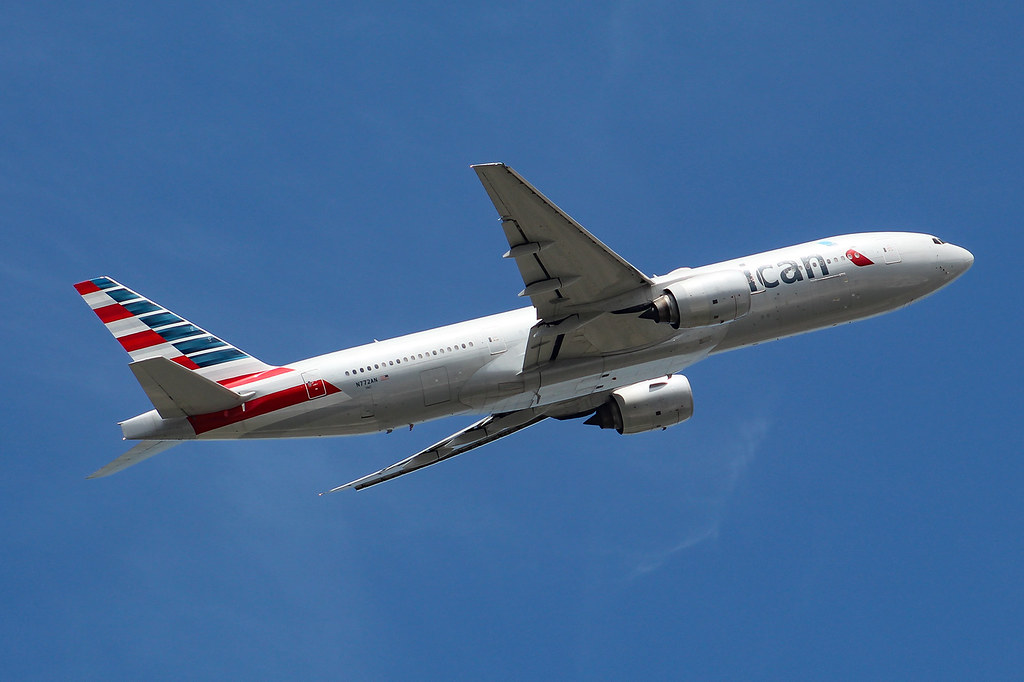 Photo of American Airlines N772AN, Boeing 777-200