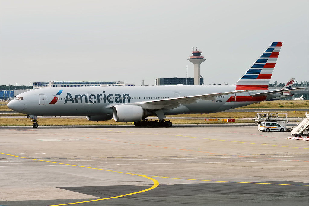 Photo of American Airlines N776AN, Boeing 777-200