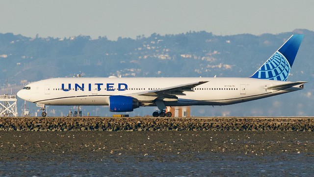 Photo of N777UA