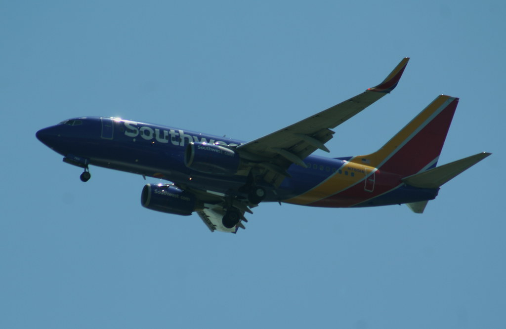 Photo of Southwest Airlines N7851A, Boeing 737-700