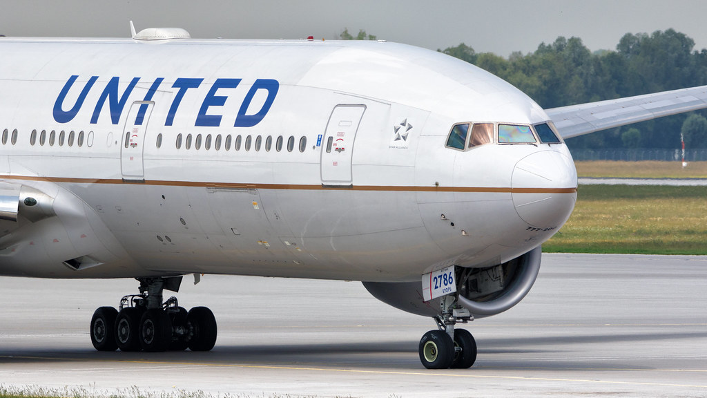 Photo of United N786UA, Boeing 777-200