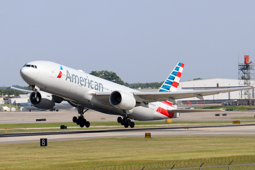 Photo of American Airlines N793AN, Boeing 777-200