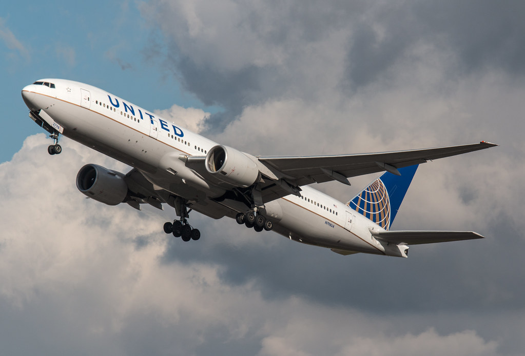 Photo of United N798UA, Boeing 777-200