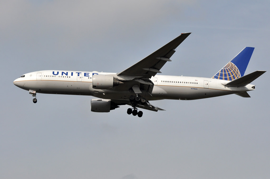 Photo of United N798UA, Boeing 777-200