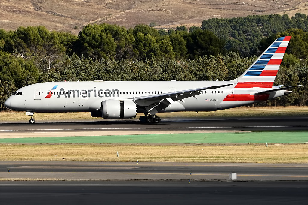 Photo of American Airlines N806AA, Boeing 787-8 Dreamliner
