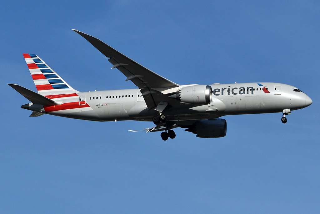 Photo of American Airlines N819AN, Boeing 787-8 Dreamliner