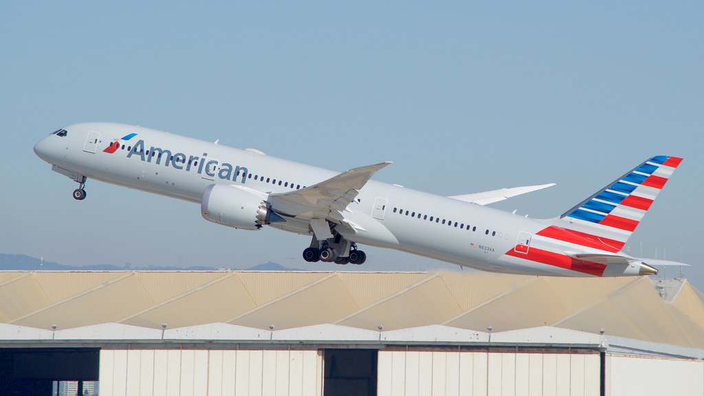 Photo of American Airlines N833AA, Boeing 787-9 Dreamliner