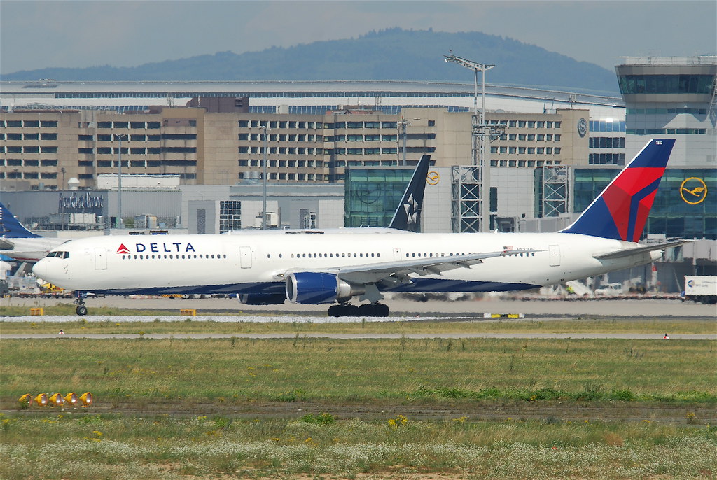 Photo of Delta Airlines N837MH, Boeing 767-400