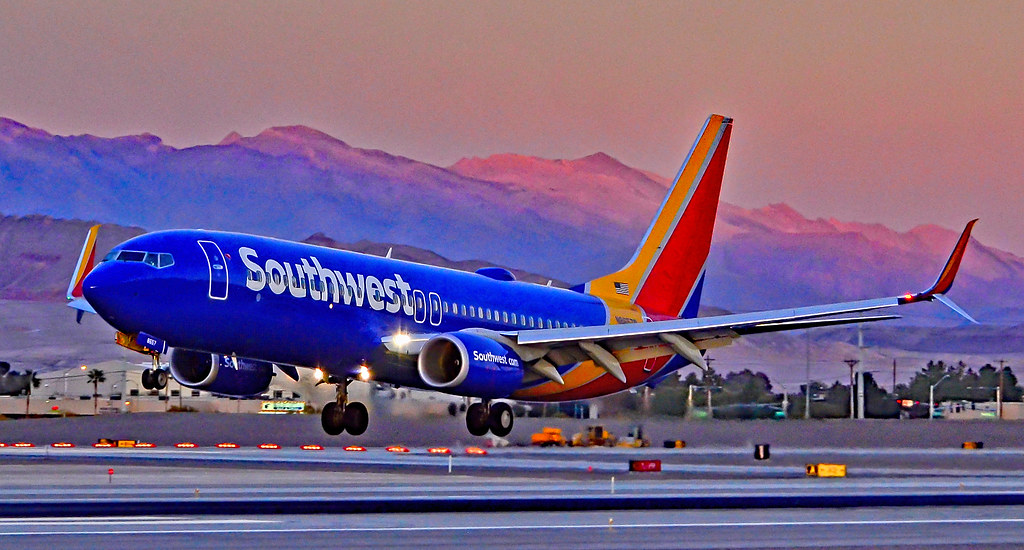 Photo of Southwest Airlines N8657B, Boeing 737-800