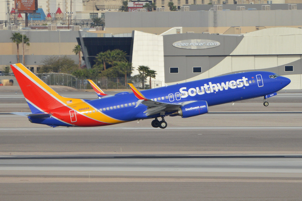 Photo of Southwest Airlines N8668A, Boeing 737-800