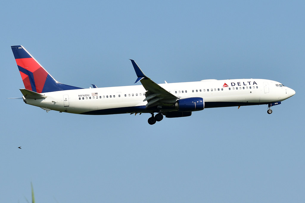 Photo of Delta Airlines N916DU, Boeing 737-900