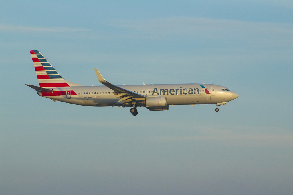 Photo of American Airlines N939NN, Boeing 737-800