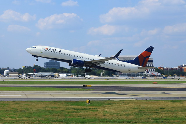 Photo of Photo of Boeing 737-900