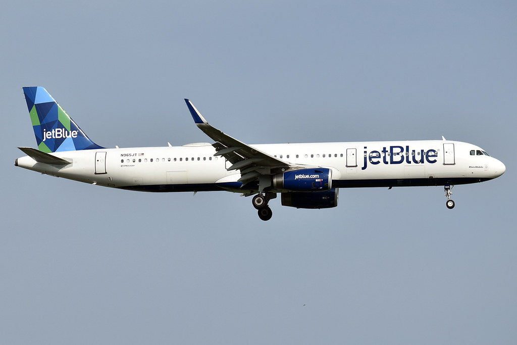 Photo of Jetblue N965JT, Airbus A321