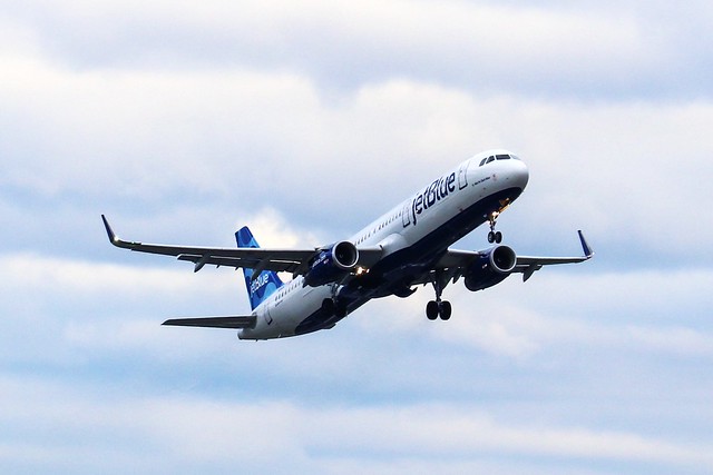 Photo of Photo of Airbus A321