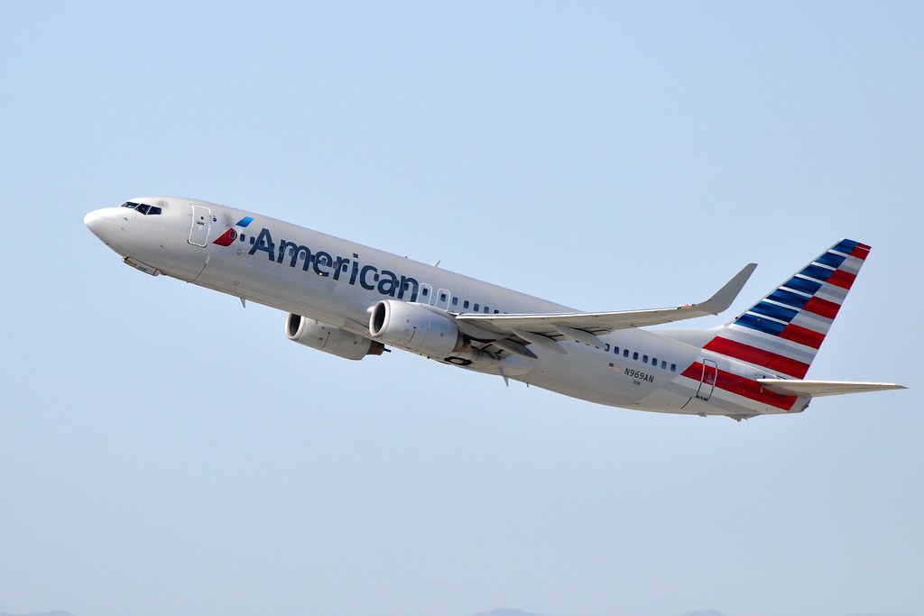 Photo of American Airlines N969AN, Boeing 737-800