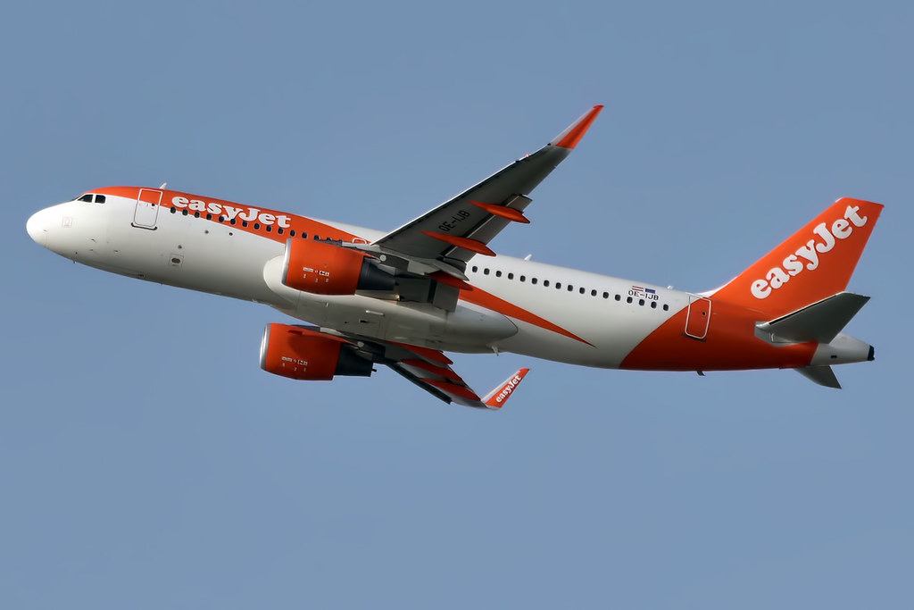 Photo of Easyjet Europe OE-IJB, Airbus A320