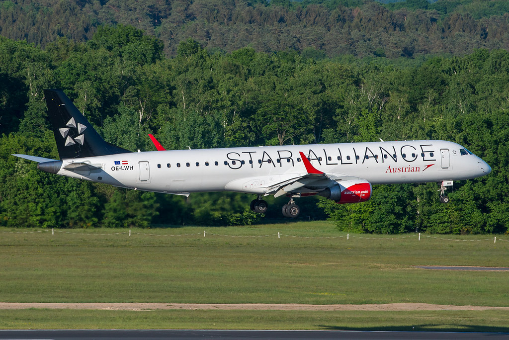 Photo of Austrian Airlines OE-LWH, Embraer ERJ-195
