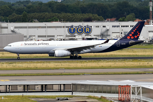 Photo of Photo of Airbus A330-300