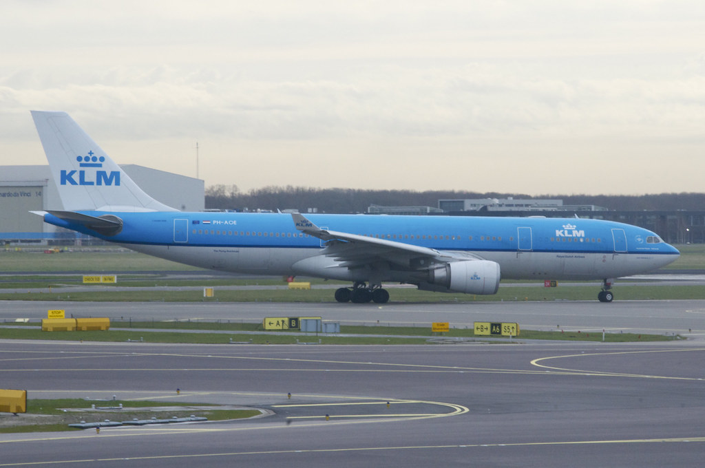 Photo of KLM PH-AOE, Airbus A330-200