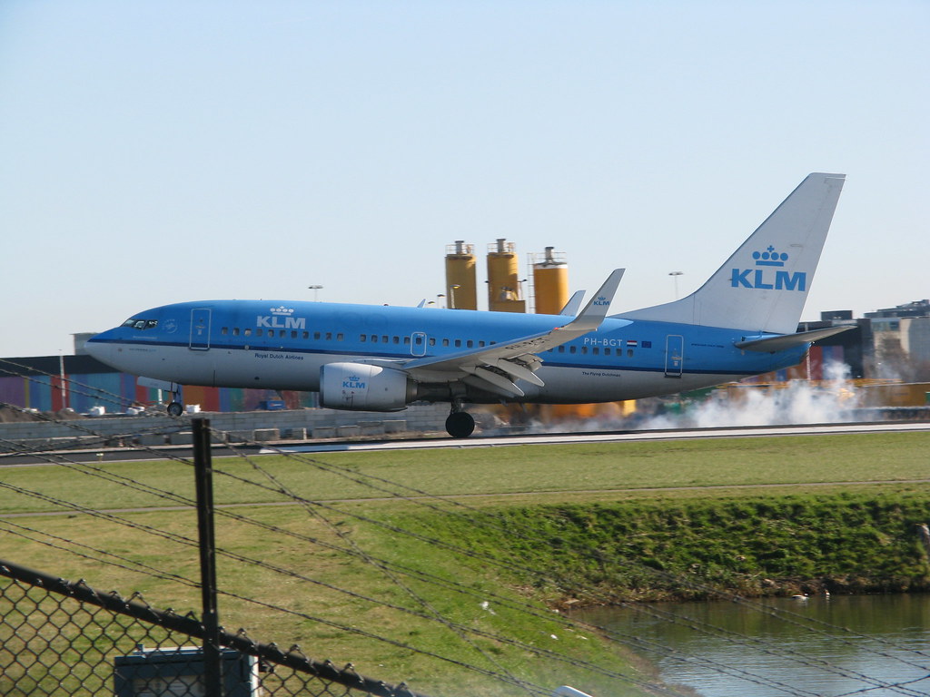 Photo of KLM PH-BGT, Boeing 737-700