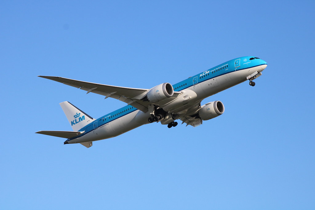 Photo of KLM PH-BHE, Boeing 787-9 Dreamliner