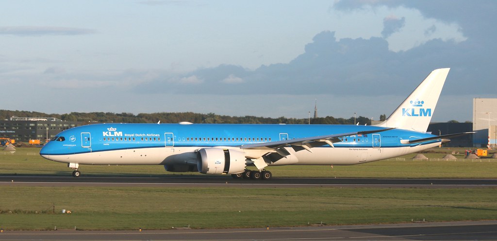 Photo of KLM PH-BHE, Boeing 787-9 Dreamliner