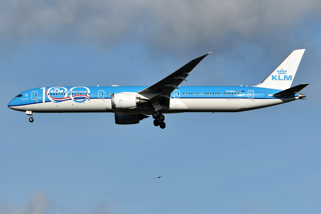 Photo of KLM PH-BKA, Boeing 787-10 Dreamliner