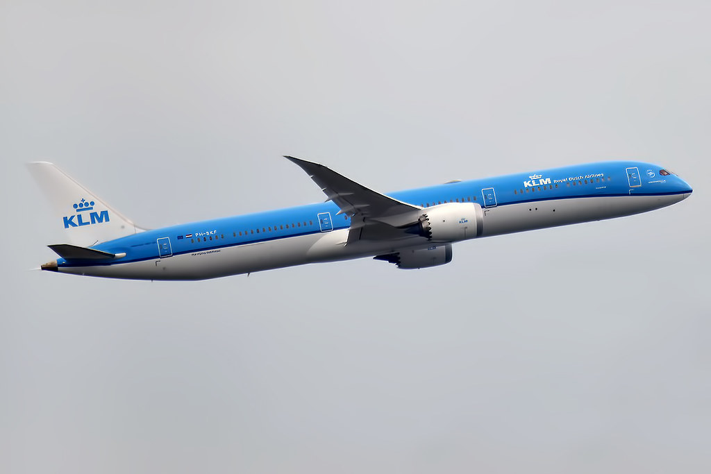 Photo of KLM PH-BKF, Boeing 787-10 Dreamliner