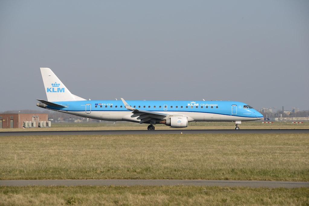 Photo of KLM Cityhopper PH-EZH, Embraer ERJ-190