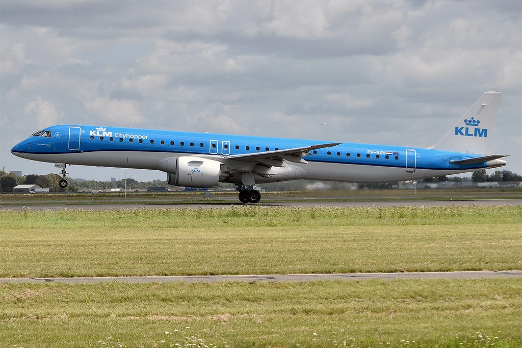 Photo of KLM PH-NXH, Embraer ERJ-195-E2