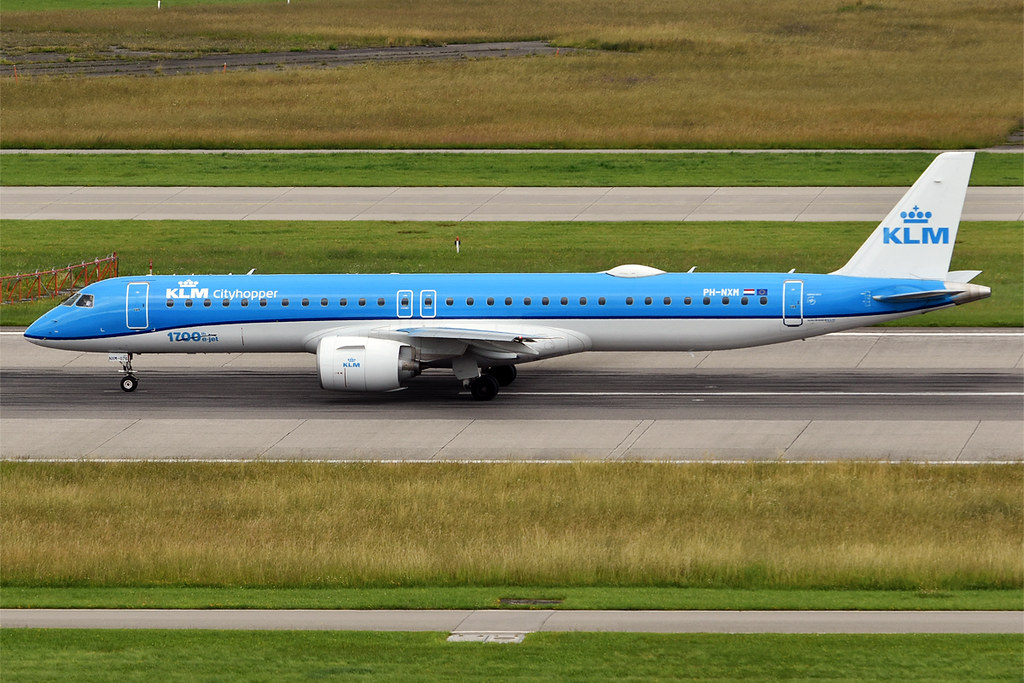 Photo of KLM Cityhopper PH-NXM, Embraer ERJ-195-E2