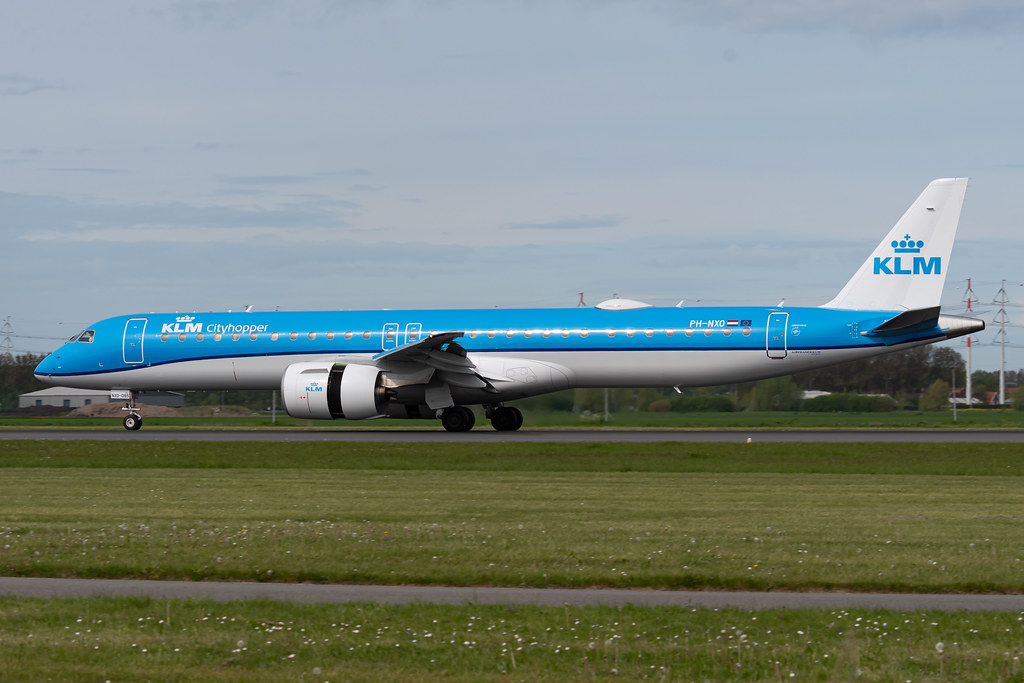 Photo of KLM Cityhopper PH-NXO, Embraer ERJ-195