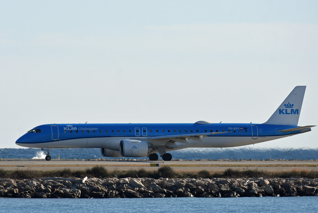 Photo of KLM Cityhoppeer PH-NXV, Embraer ERJ-195