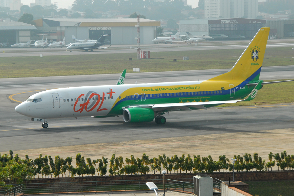Photo of Gol Transportes Aereos PR-GUM, Boeing 737-800