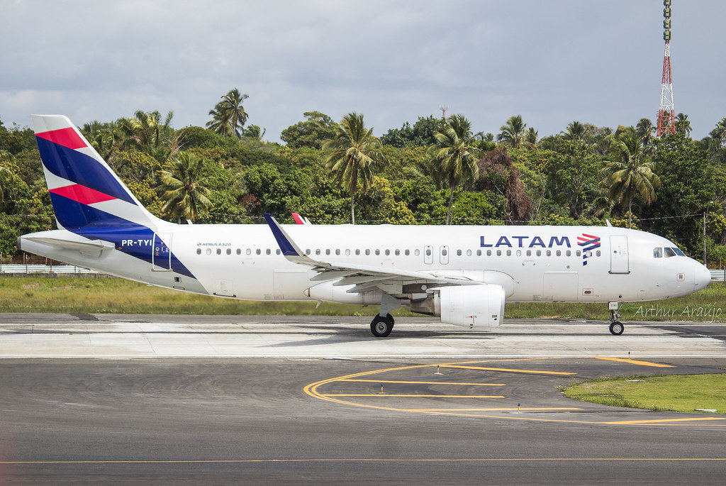 Photo of LATAM Airlines Brasil PR-TYI, Airbus A320