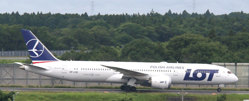 Photo of LOT Polish Airlines SP-LSD, Boeing 787-9 Dreamliner