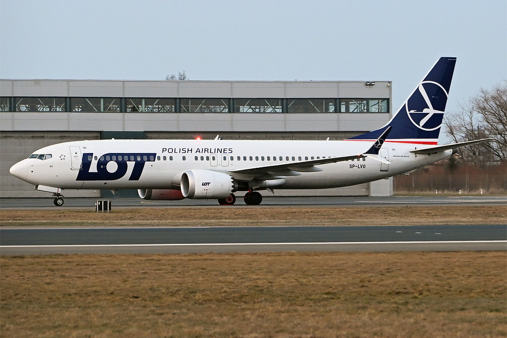 Photo of LOT Polish Airlines SP-LVO, Boeing 737-800MAX
