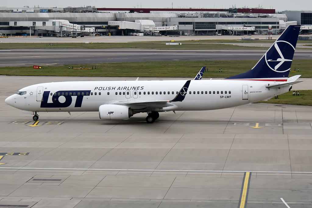 Photo of LOT Polish Airlines SP-LWF, Boeing 737-800