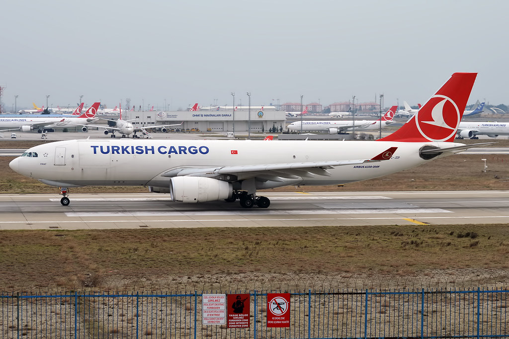 Photo of THY Turkish Airlines TC-JDP, Airbus A330-200