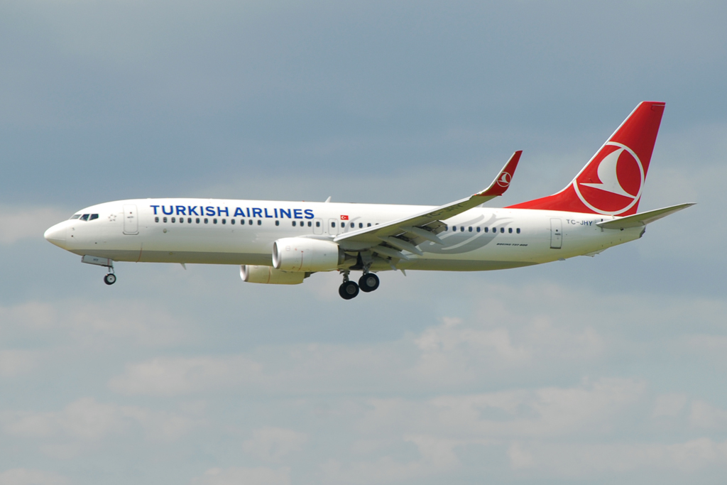 Photo of THY Turkish Airlines TC-JHY, Boeing 737-800