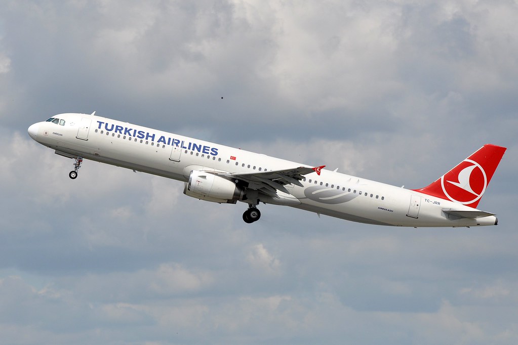 Photo of THY Turkish Airlines TC-JRR, Airbus A321