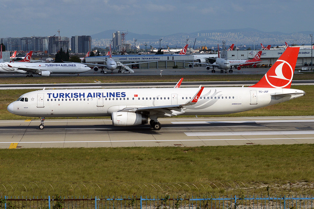 Photo of THY Turkish Airlines TC-JSF, Airbus A321
