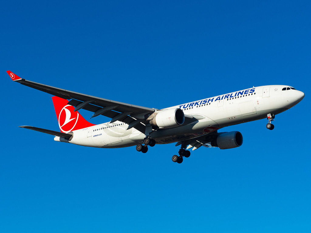 Photo of THY Turkish Airlines TC-LOH, Airbus A330-200