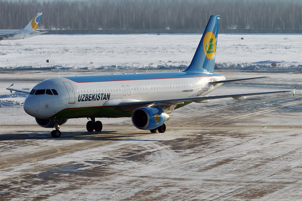 Photo of Uzbekistan Airways UK32012, Airbus A320