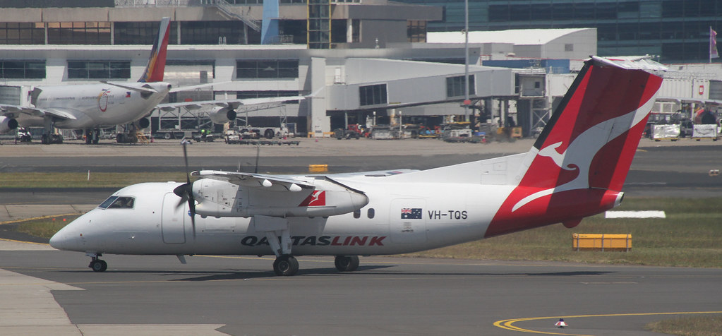 Photo of Eastern Australia Airlines VH-TQS, De Havilland DHC-8-200 Dash 8