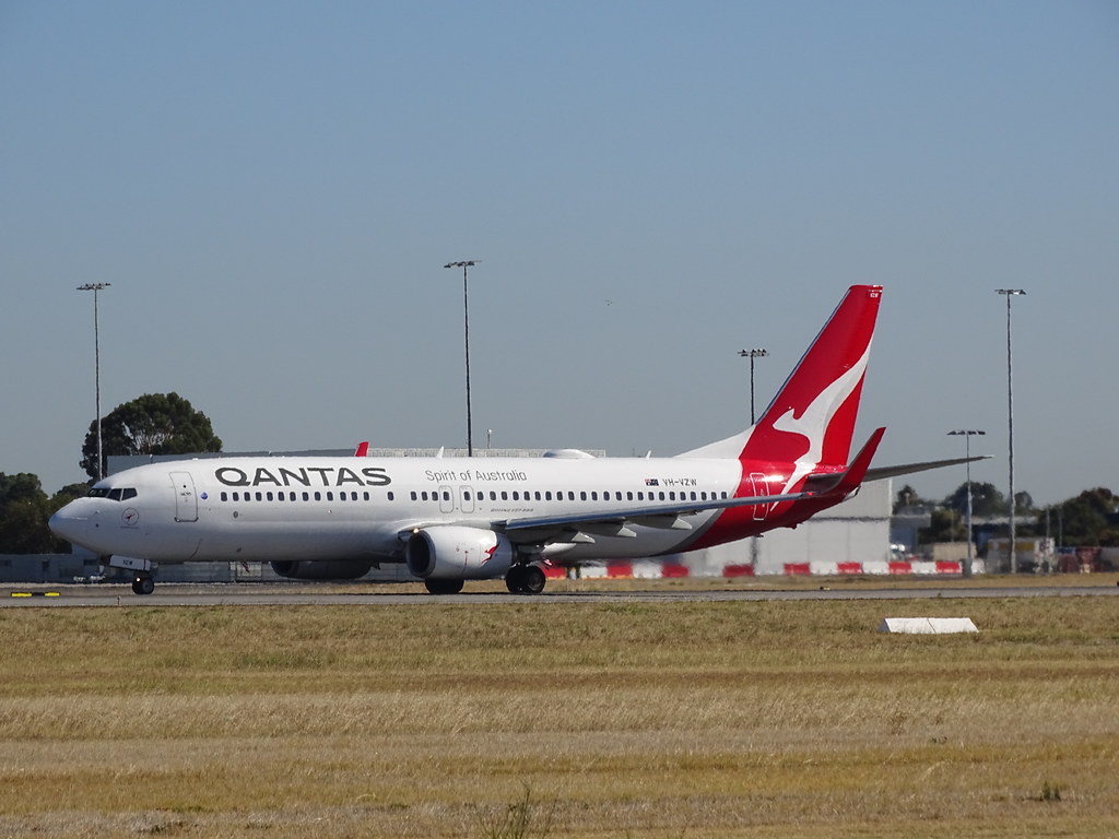 Photo of Qantas VH-VZW, Boeing 737-800