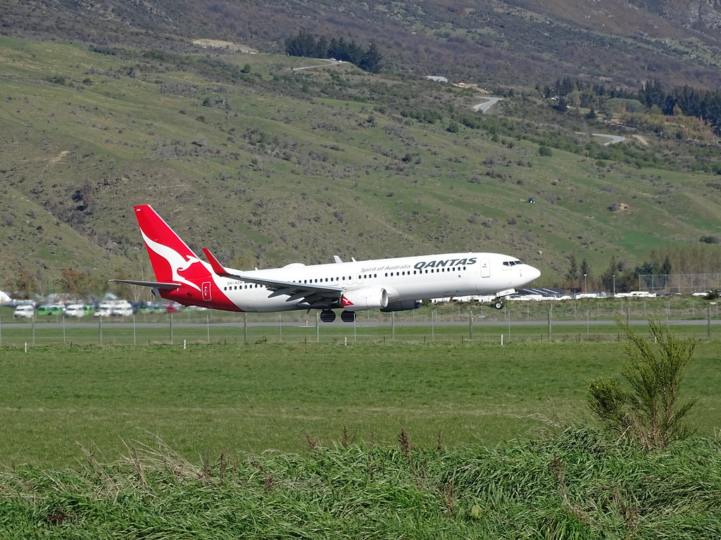 Photo of Qantas VH-XZH, Boeing 737-800